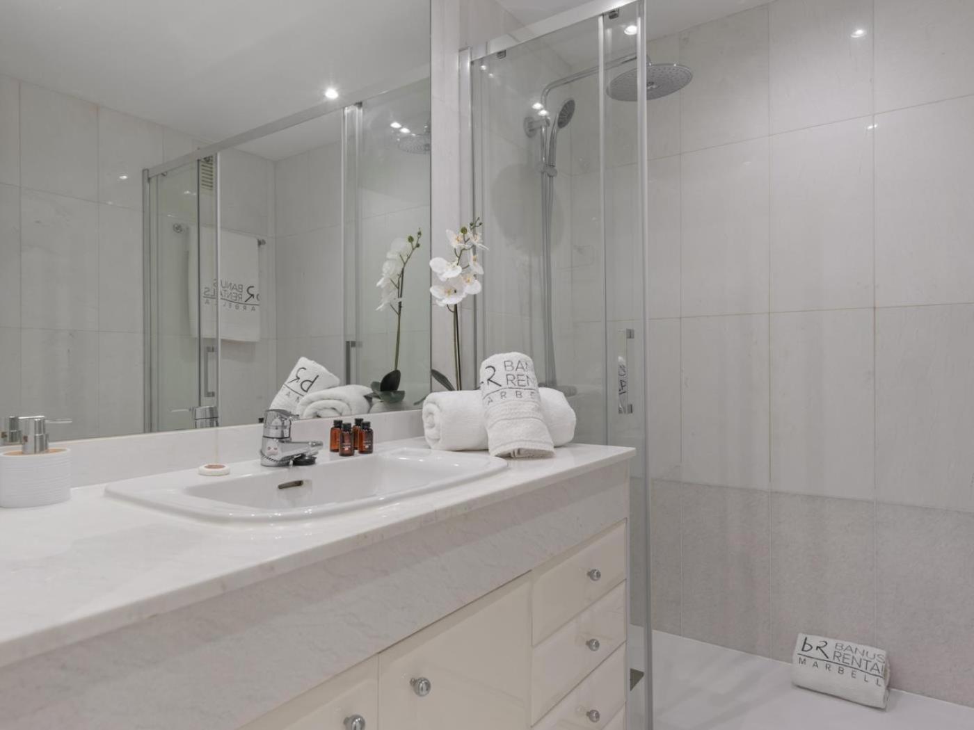 Puerto Banus 3 Bedroom Apartamento *